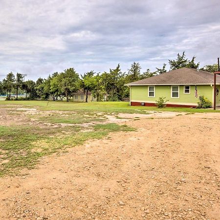 The Gathering Place Brenham Home On 6 Acres エクステリア 写真