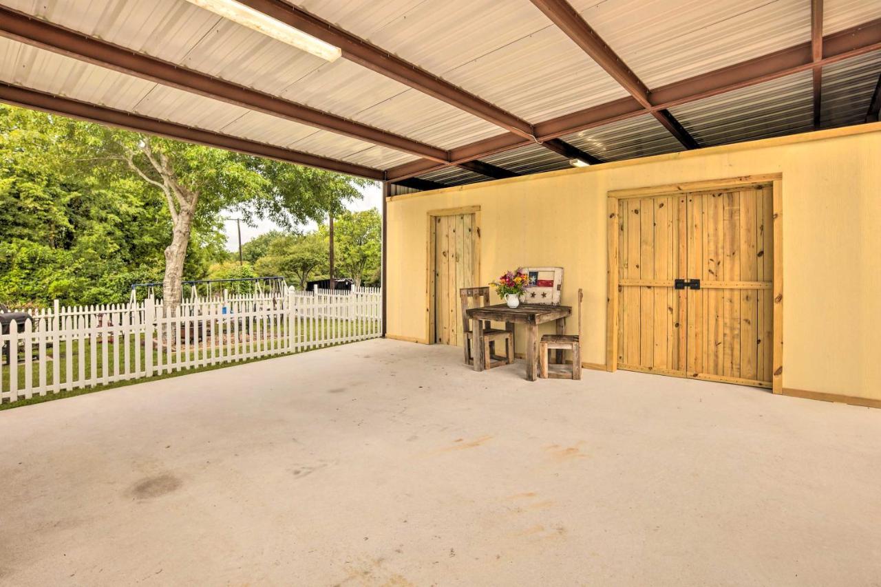 The Gathering Place Brenham Home On 6 Acres エクステリア 写真